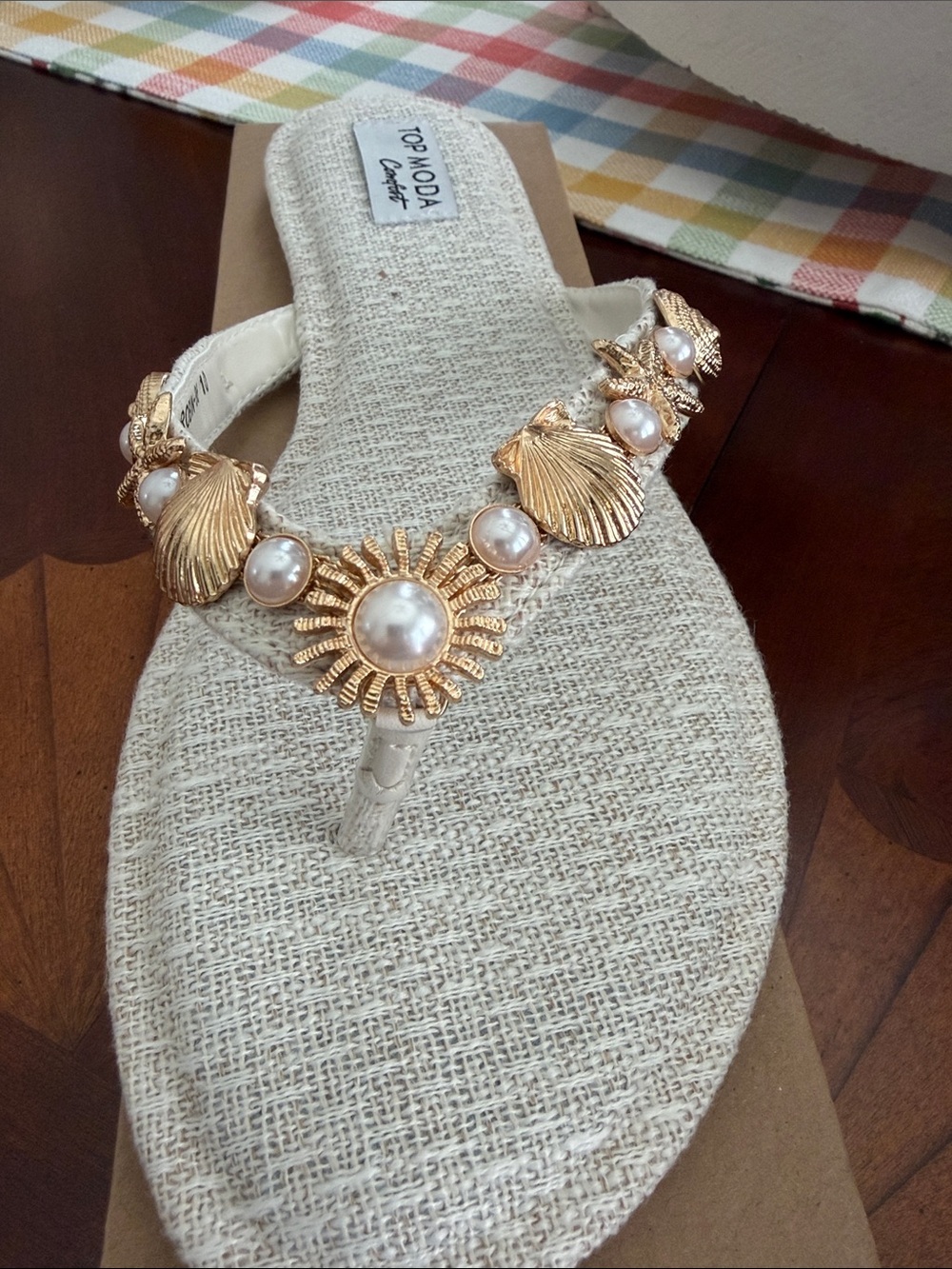 TOP Moda Comfort Sandal in Neutral Beige, Seashell Theme, Size 10, New, PRECIOUS